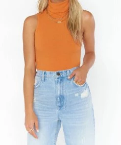 Cheap 😀 Show Me Your Mumu Turtle Bodysuit in Burnt Orange Rib Knit for 👩 women 🤩