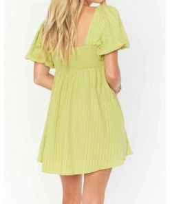 Best Pirce 🌟 Show Me Your Mumu Smitten Babydoll 👗 Dress in Pear Green for 👩 women 🎁 -Show Me Your Mumu Sales 130bd72de05748c9aeb8f22a19c52d20 b4fcf0c1 4e45 4b1e 9593 a9eca6d373e9 1080x