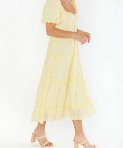 Best reviews of ✔️ Show Me Your Mumu Odette Midi 👗 Dress in Yellow Daisy for 👩 women 💯 -Show Me Your Mumu Sales 2578072a2627489f96087ba2219d9516 4824a30b 1427 4357 8bf9 0dd30497cbca 1080x