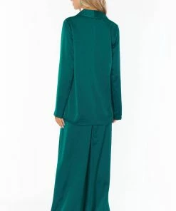 Best deal 🤩 Show Me Your Mumu Felix Blazer in Emerald Luxe Satin for 👩 women 🔥 -Show Me Your Mumu Sales 2b70c3862ca54b479a193032965c86d0 c5418364 65c0 4ec6 8e92 2878e74b7557 1080x