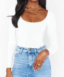 Outlet ✨ Show Me Your Mumu Bridget Bodysuit in White Stretch for 👩 women 🤩