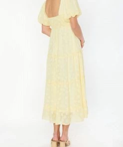 Best reviews of ✔️ Show Me Your Mumu Odette Midi 👗 Dress in Yellow Daisy for 👩 women 💯 -Show Me Your Mumu Sales 2f52256b29cf4b259e983a7ea726d04a dedf593f f5b7 4f3c b75a c91183052165 1080x