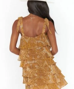 Deals 💯 Show Me Your Mumu Rowen Ruffle 👗 Dress in Golden Paisley for 👩 women 🛒 -Show Me Your Mumu Sales 2fcb3a07b14840908ec1f4da8b2070d1 78a4819a 4054 4db9 a2fa 58921123ac5a 1080x