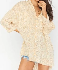 Best reviews of ⌛ Show Me Your Mumu Johns Button Down 👚 Shirt in Desert Snake for 👩 women 🥰