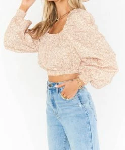 Top 10 🎉 Show Me Your Mumu Suzanna Crop Top in Ditsy Daisy for 👩 women ✨ -Show Me Your Mumu Sales 47974c136b354450bb458d5d91ff08a0 1d3a1aa1 f626 4740 9ff0 1ca653dd5984 1080x