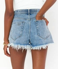 Promo 🛒 Show Me Your Mumu Tuscon Shorts in Cloud for 👩 women 🌟 -Show Me Your Mumu Sales 4ec8c8e460ad47f386393ed31752a7c7 1080x