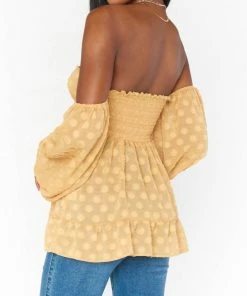Top 10 😀 Show Me Your Mumu Nita Top in Gold Dot for 👩 women 🎉 -Show Me Your Mumu Sales 55f733b366e44e4cad79b50ab68bf787 3b6a0455 c084 4da1 9b3a 0aedb31dc431 1080x