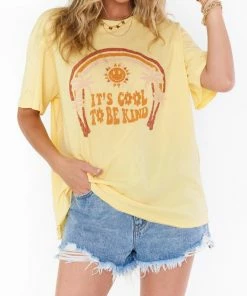 New 😉 Show Me Your Mumu Vinny Tee Top in Cool for 👩 women 🌟