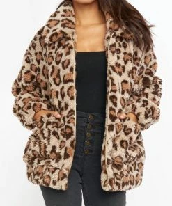 Best reviews of 👏 Show Me Your Mumu Cordelia Jacket in Leopard Faux Fleece for 👩 women 😉