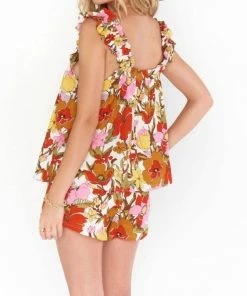 Discount 😉 Show Me Your Mumu Hendrix Short in Far Out Floral for 👩 women 🥰 -Show Me Your Mumu Sales 6dc0bb6452a54790bc6d1b0f17924856 07ab4ea8 905c 44ca bce4 cf7e060dd2b7 1080x