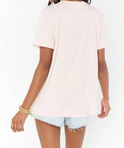 Cheap 😀 Show Me Your Mumu Thomas Tee in Retro Garden Graphic for 👩 women 🤩 -Show Me Your Mumu Sales cfd87d9391334a148c0ea3933117fa89 766a2c1a 432c 4327 93ad 75f1adde0d00 1080x