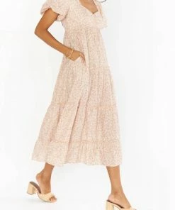 Coupon 🥰 Show Me Your Mumu Odette Midi 👗 Dress in Ditsy Daisy for 👩 women 🎉 -Show Me Your Mumu Sales f128d5f3de72443a91ad6d8c089e78ab 4214c34c 1342 4310 9365 f2159d545ee6 1080x