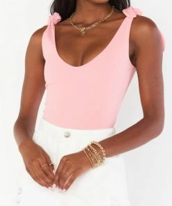 Promo ⌛ Show Me Your Mumu Kylo Bodysuit in Blush for 👩 women ❤️